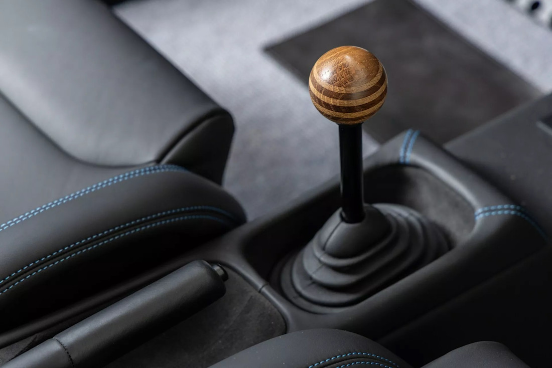 Kalmar-Porsche-7-97-restomod-911 (7).jpg