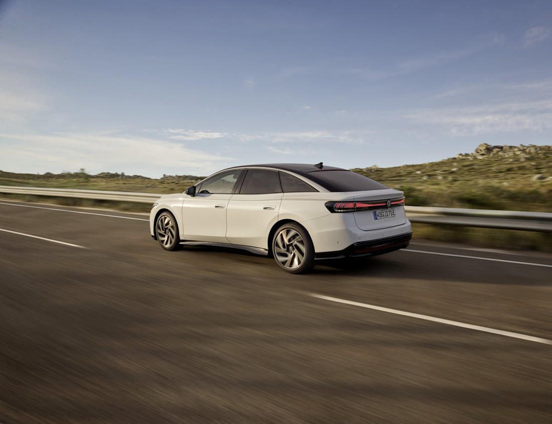 volkswagen-id7-2023-3