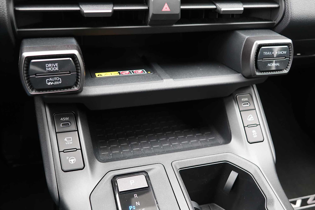 2026 Toyota RAV4 PHEV - TD - JM - 260720 - 10.jpg