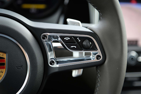 Editorial 2019 porsche macan s 39 ts