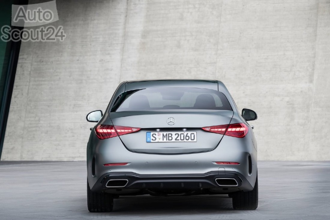 Mercedes-Benz-C-Class-2022-1280-19 (2).jpg