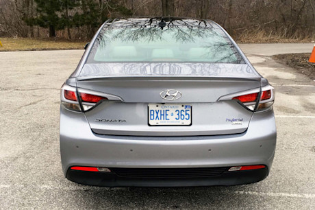 Editorial 2017 hyundai sonata hybrid ultimate 06 sb