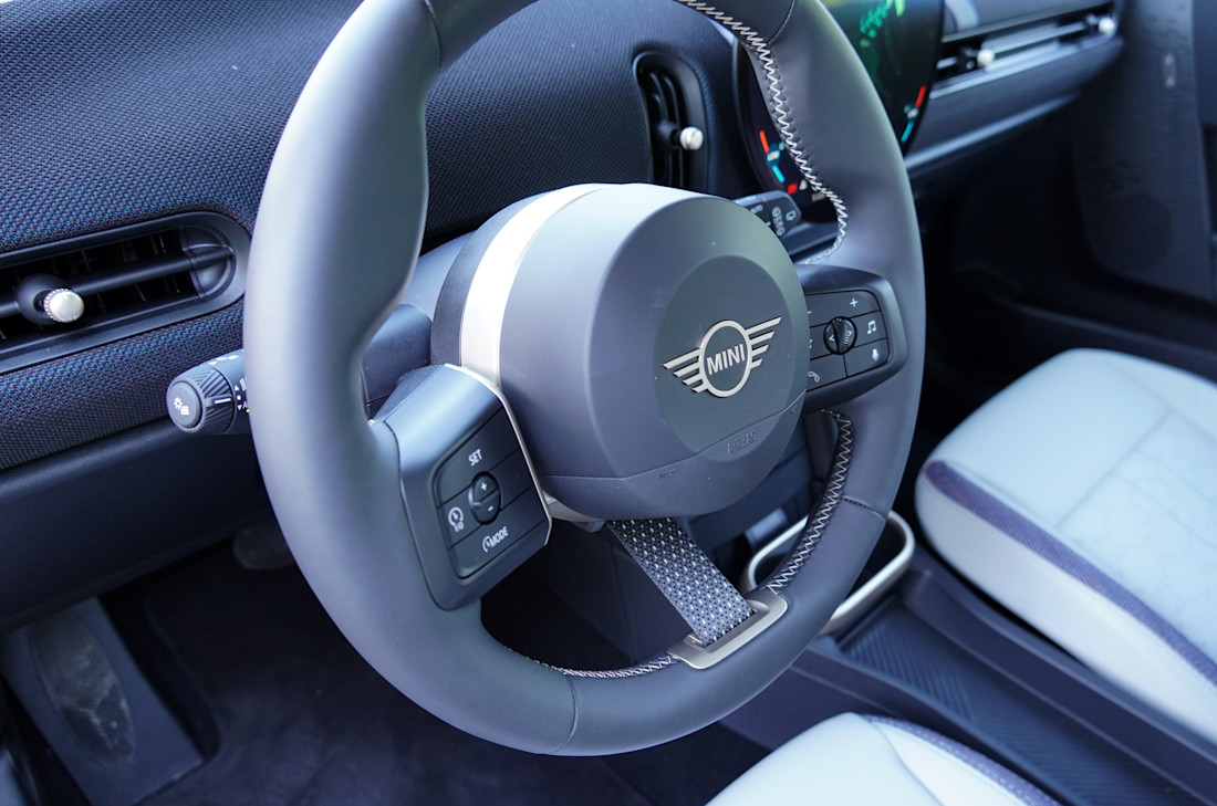 Mini-Cooper-C-2026 (20).jpg