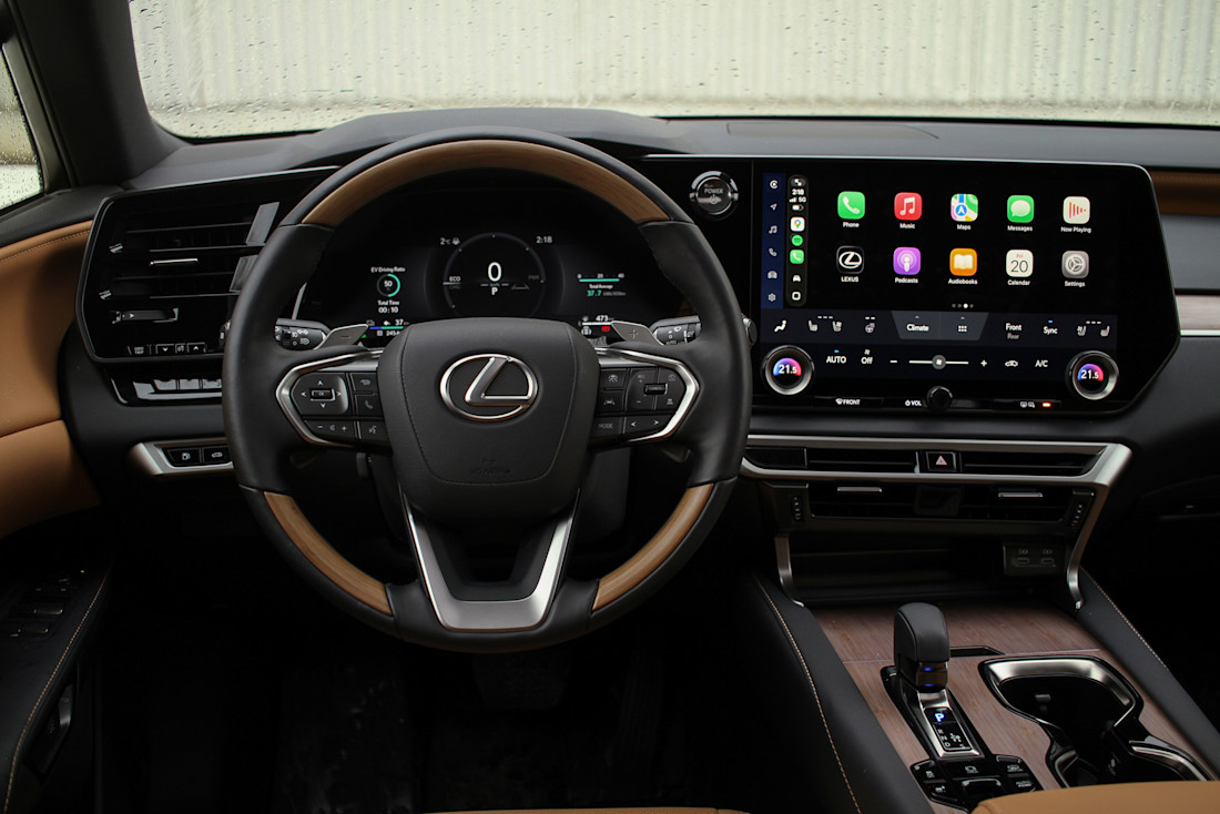 2026 Lexus RX 450h+ - TD - CT - 260302 - 23.jpg