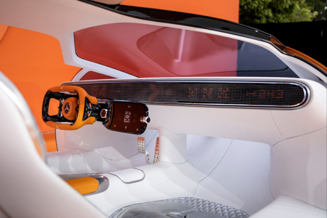 Mercedes-Vision-One-Eleven-2023-c111 (4).jpg