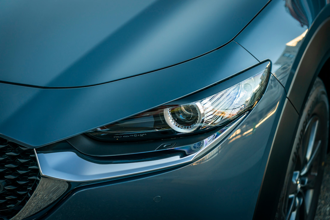 Mazda CX-30_Detail_Polymetal grey_3.jpg