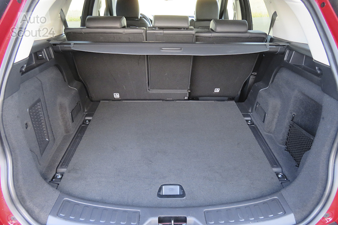 24_LR discovery sport p300e.JPG