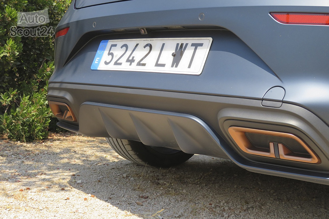13_cupra_le__n_245_cv_VZ_CUP.JPG