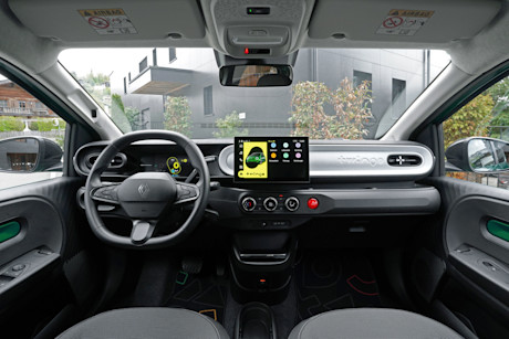 Renault-twingo-e-tech-electric-2026_Cockpit