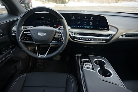 Editorial 2025 cadillac lyriq td jl 250318 12