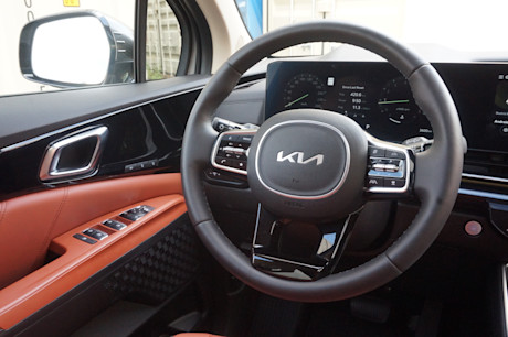 Editorial 2025 kia carnival jl 21