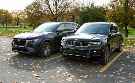 Jeep Grand Cherokee 4xe vs Mazda CX-90 PHEV 2024 : match comparatif Image