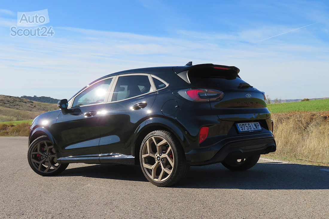 11_ford Puma ST gold edition.JPG