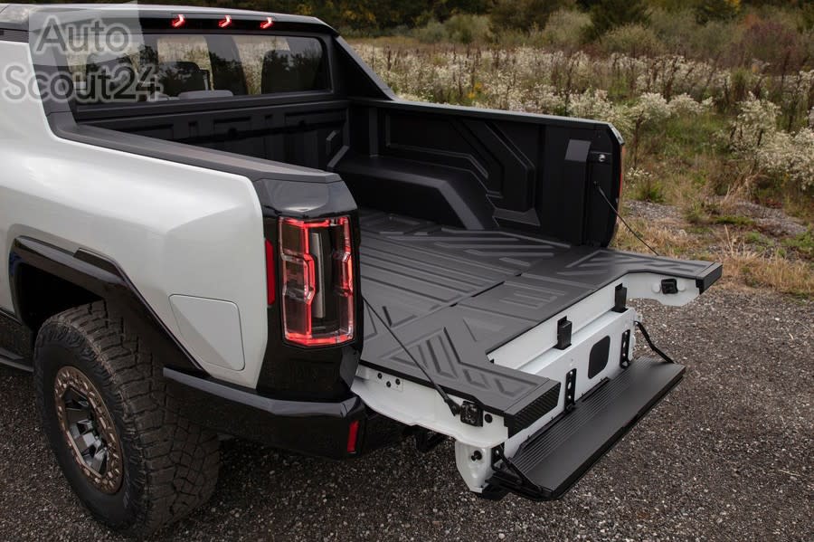 GMC-Hummer_EV-2022-1280-29.jpg