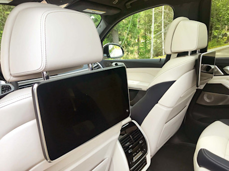 Editorial 2019 bmw x7 xdrive50i 36 gw