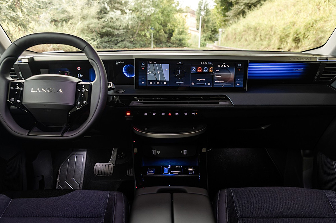 BEBE20261015 Lancia Gamma 03