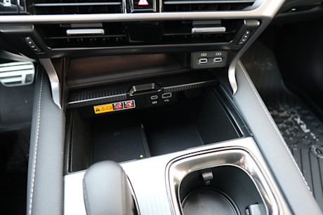 Editorial 2025 lexus rx 500h td jm 250224 32