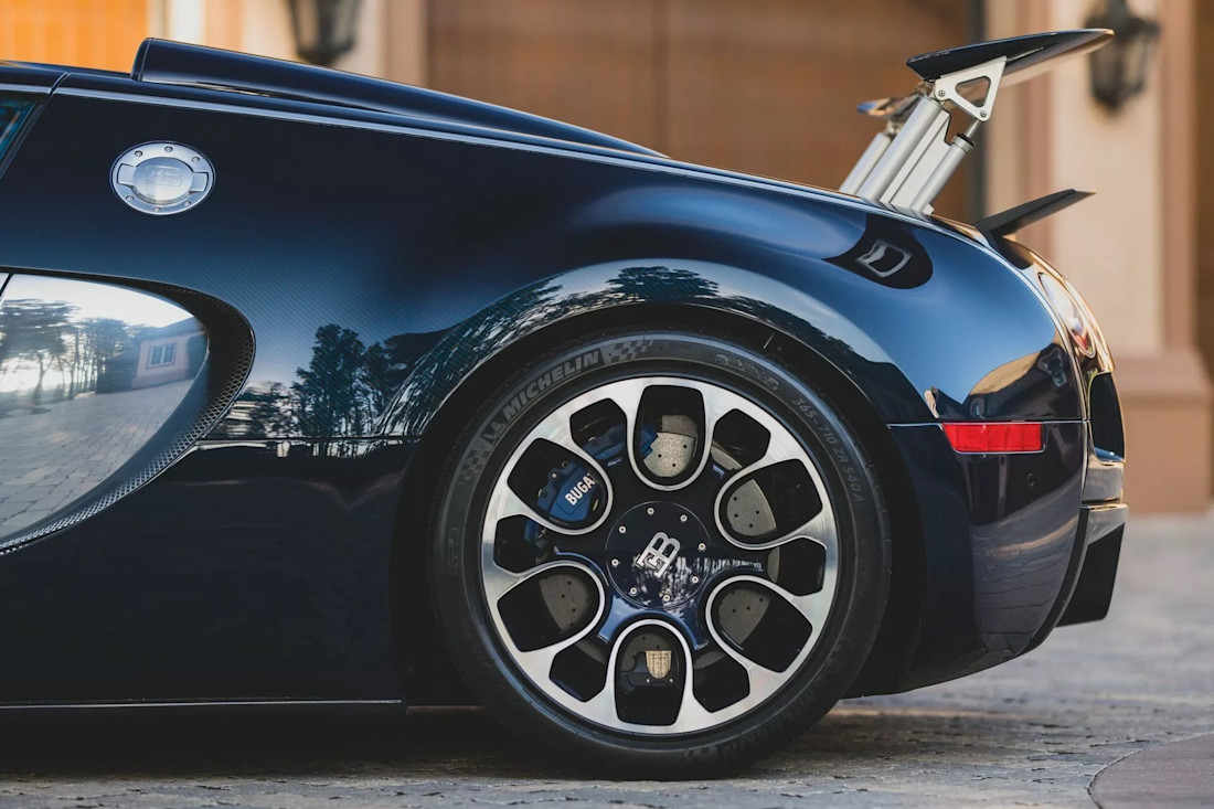 Bugatti-Veyron-Grand-Sport-Sang-Bleu (8).jpg