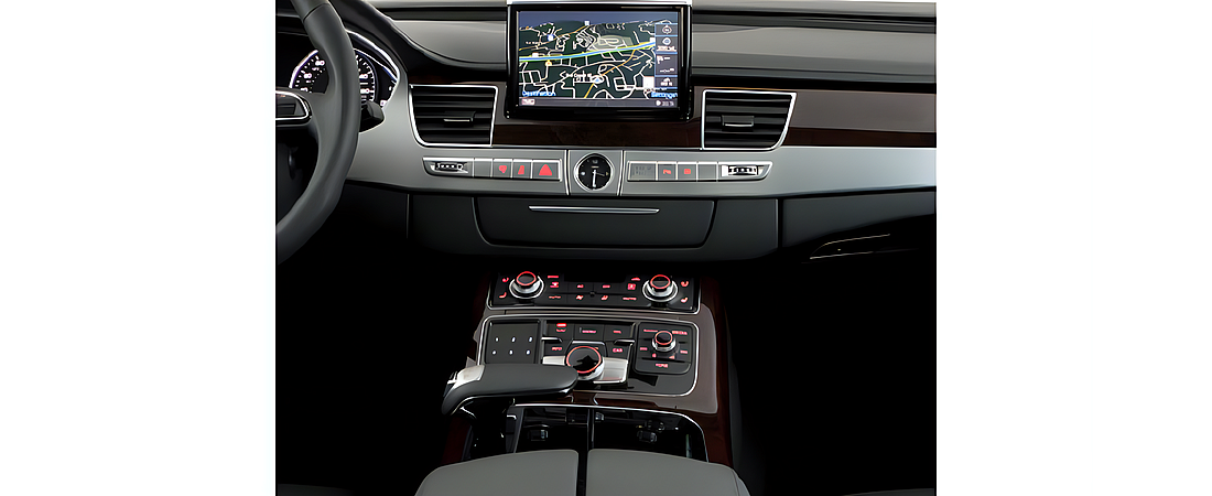 Audi A8 2011 11