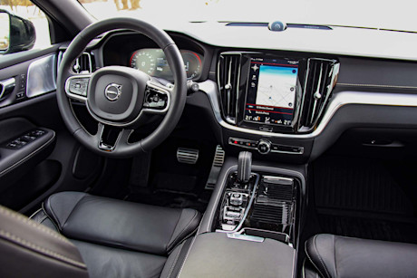 Editorial 2020 volvo v60 t8 polestar engineered 17 dw