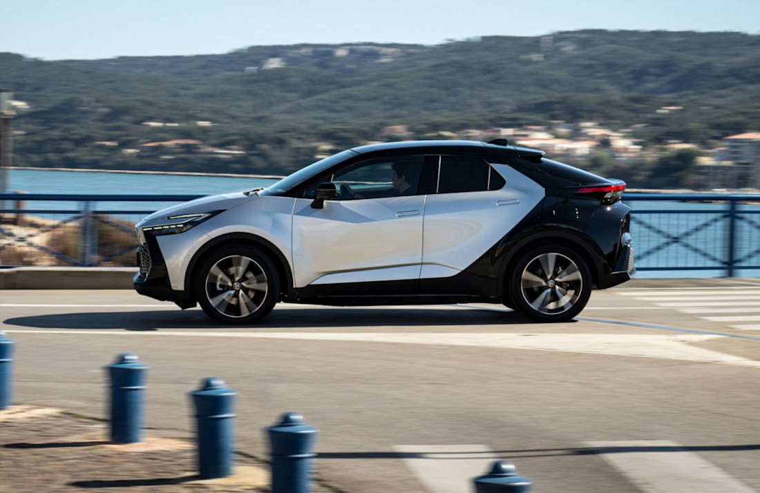 Toyota C-HR 2
