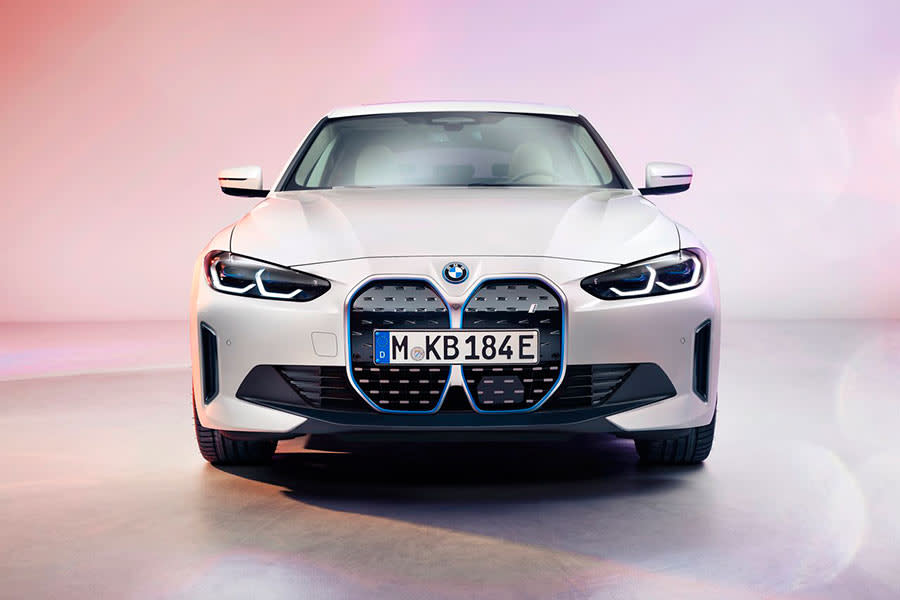 BMW-i4-2022-1280-05.jpg