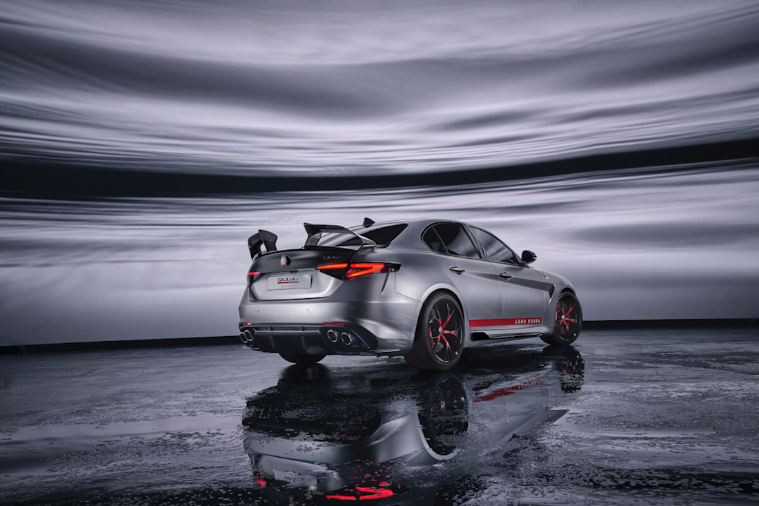 GiuliaQuadrifoglioLunaRossa (3).jpg