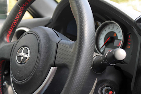 Editorial 2013 scion fr s 06 jp