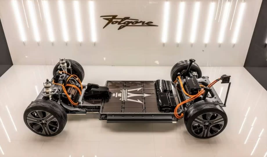 maserati-grecale-folgore-plattform