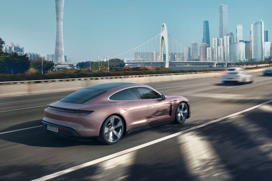 porsche_taycan_48.jpeg