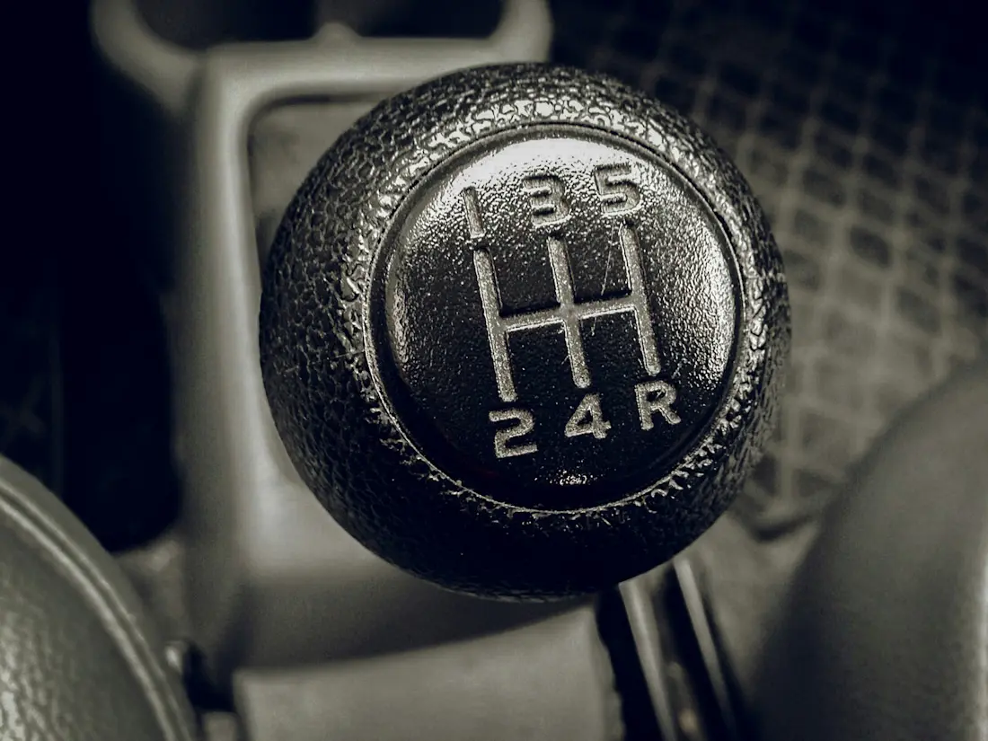16 - Manual Transmission - hari-perisetla-d0c9hZMGYRk-unsplash