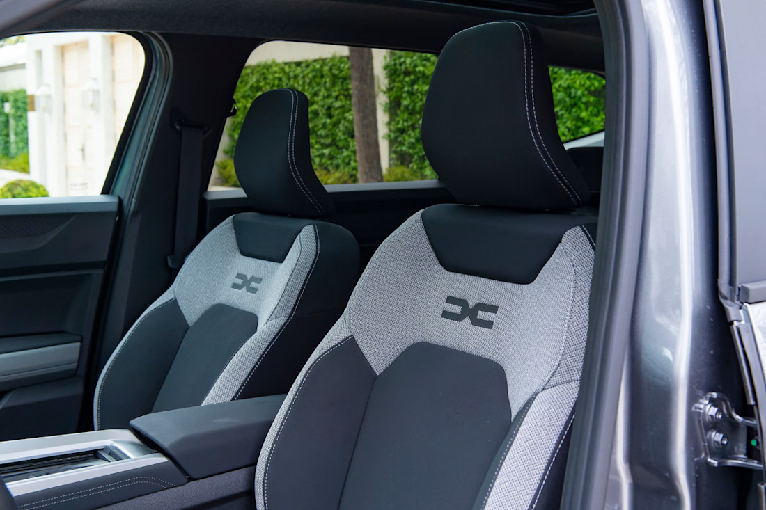 dacia-bigster-interior (6).JPG