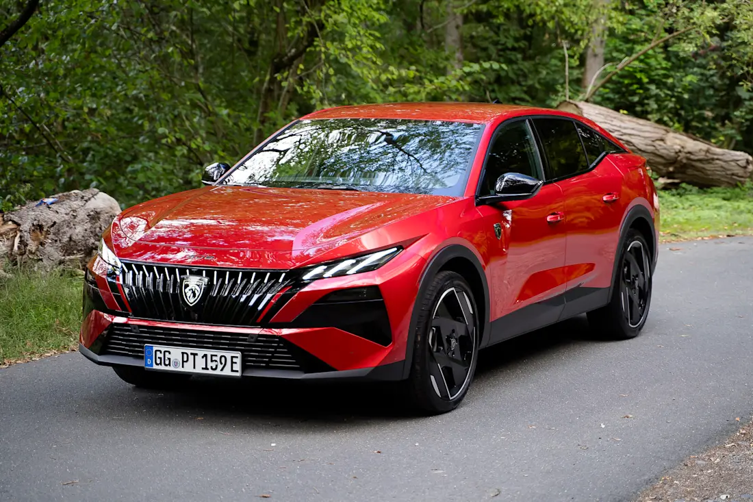 2026 Peugeot 408 Plugin Hybrid e-DSC 240-8