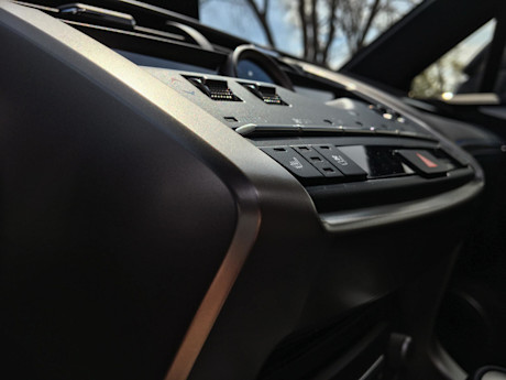 Lexus NX 300h 2021 : essai routier Image