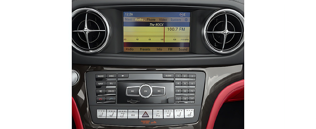 Mercedes-Benz SL-Class 2015 26