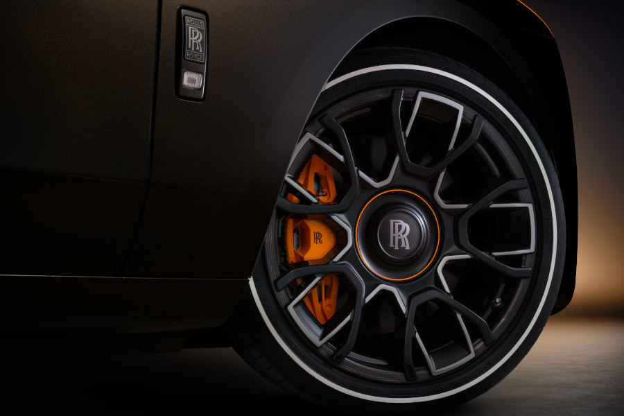 Rolls-Royce-black-Badge-Ghost-Ékleipsis (12).jpg