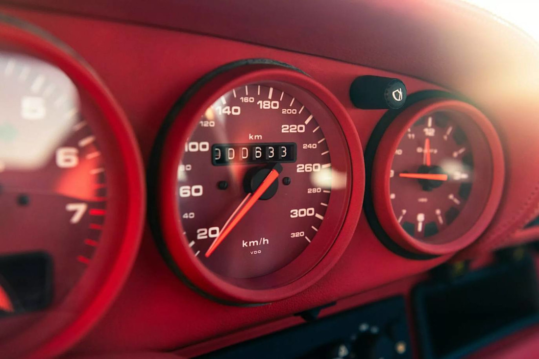 Porsche-911-Turbo-S-Lightweight-1993 (10).jpg