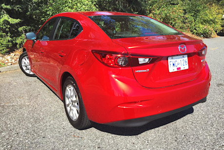 Editorial 2015 mazda3 gs gw 08