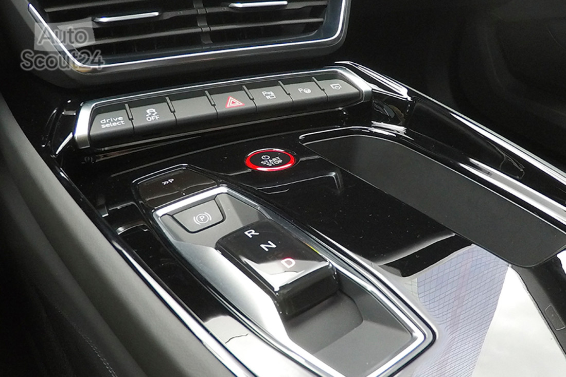 fotos audi e-tron gt palanca cambios.jpg