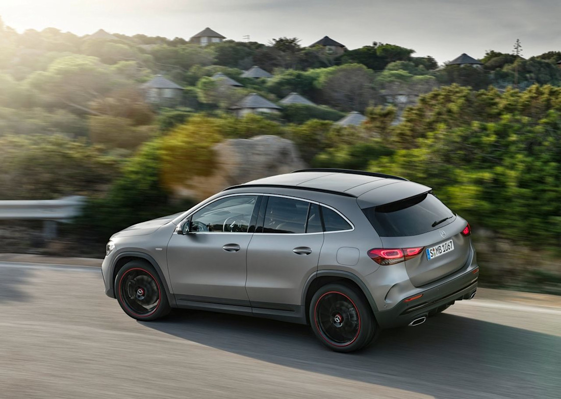 Mercedes-Benz-GLA-2021-1280-13.jpg
