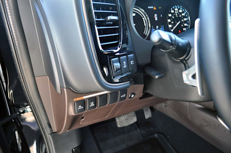 Editorial 2018 mitsubishi outlander phev gt s awc 59 mb