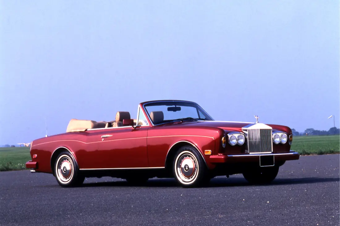 huh-iemand-heeft-vorige-maand-een-nieuwe-fiat-multipla-gekocht-2024-05 huh-iemand-heeft-vorige-maand-een-nieuwe-fiat-multipla-gekocht-2024-05