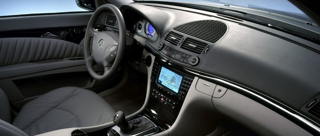 mercedes-benz_e_240_3