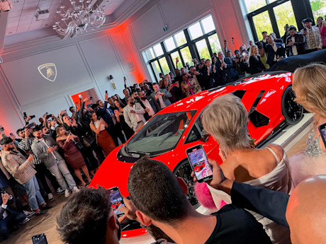 Editorial 2024 lamborghini revuelto 04 pg