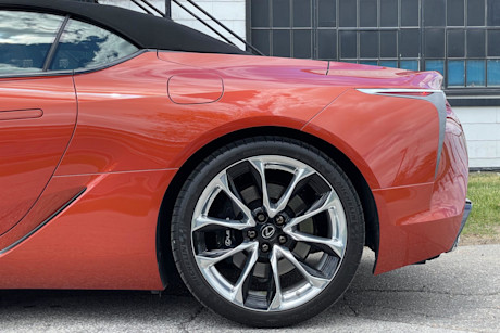 Editorial 2022 lexus lc 500 convertible 19 ct