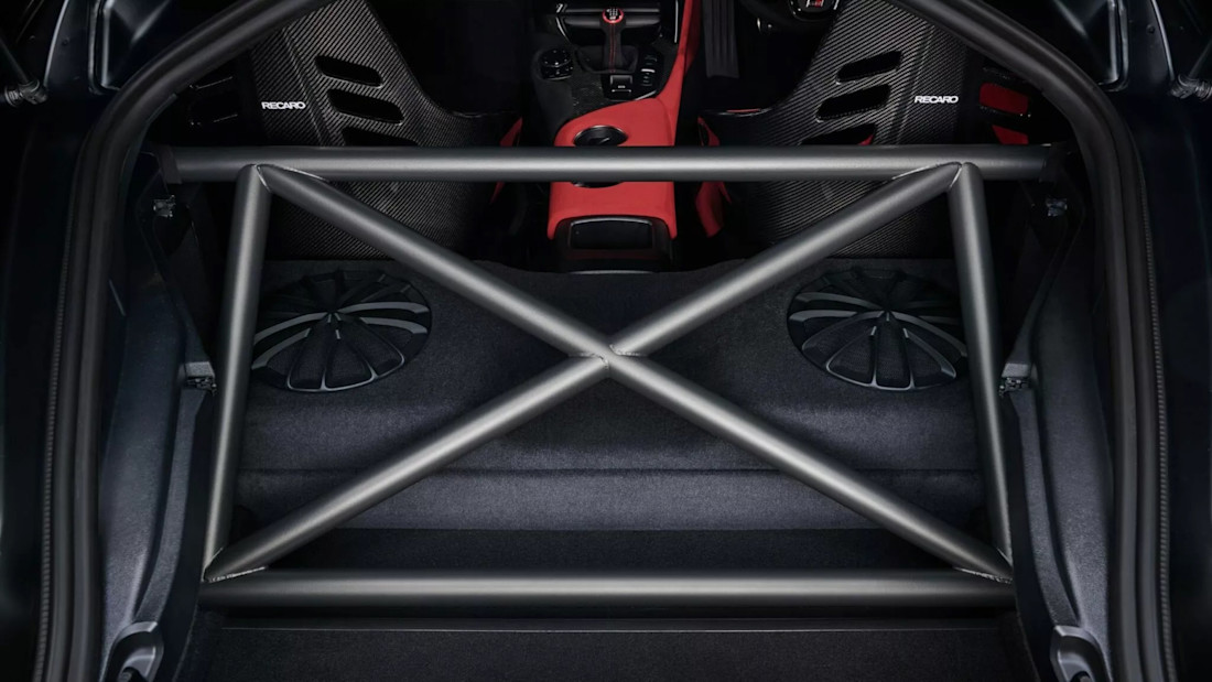 Toyota-GR-Supra-A90-Final-Edition-2024 (1).jpg