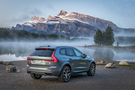 Volvo XC60 T8 Polestar Engineered 2020 : essai routier Body Image