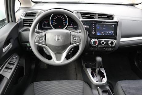 Editorial honda fit lx cvt 2019 9