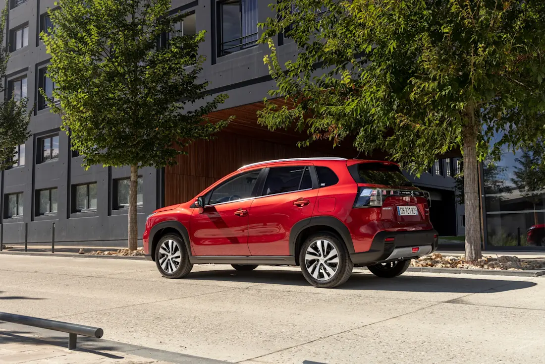 suzuki s-cross full hybrid 91
