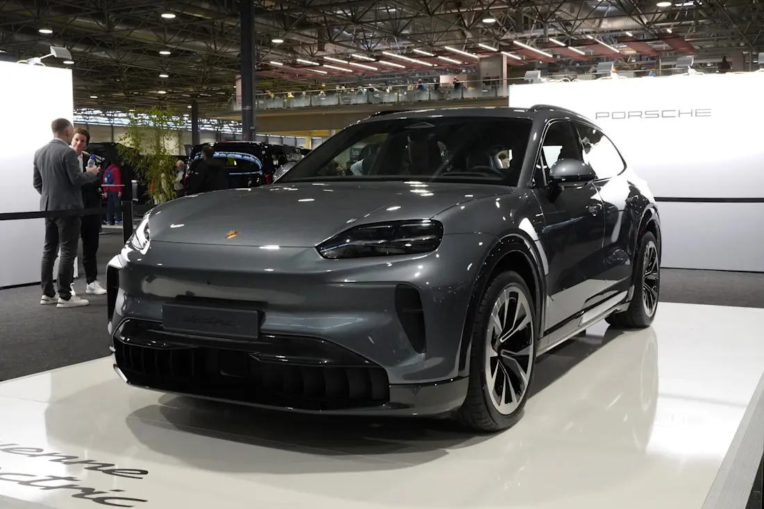 Vienna Drive 2026_ porsche-cayenne-electric
